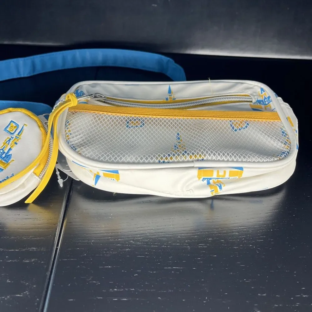 Walt DisneyWorld Exclusive Fanny Pack with Coin Purse NWT  Exclusive!!!!